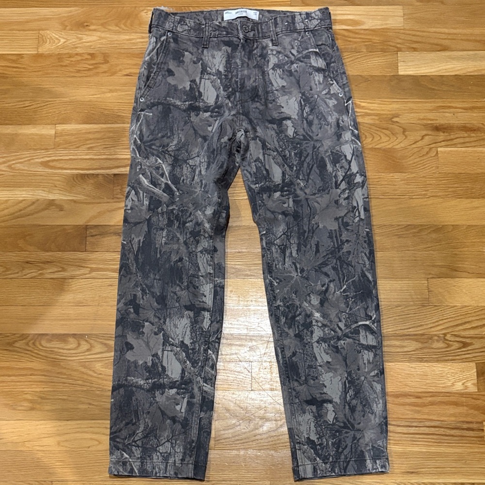 Hollister Camouflage Pants W29. Great condition.